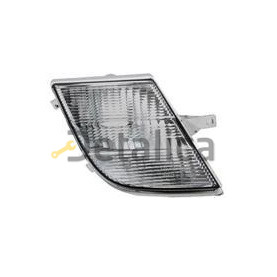 Указатель поворота нижний правый в решетку хрустальный для Ниссан Микра 2006