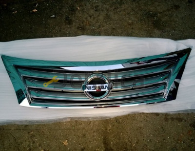 Решётка радиатора для Ниссан Теана L33 оригинал без отв. под камеру Решётка радиатора для Ниссан Теана L33 оригинал без отв. под камеру