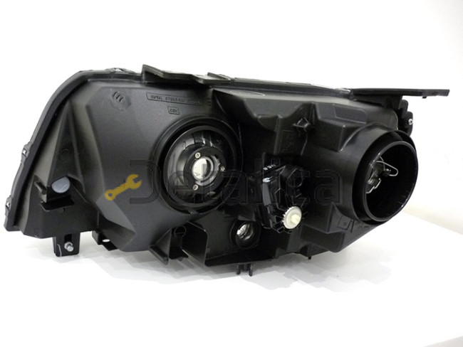 Фара правая для Сузуки Гранд Витара 5 дв оригинал