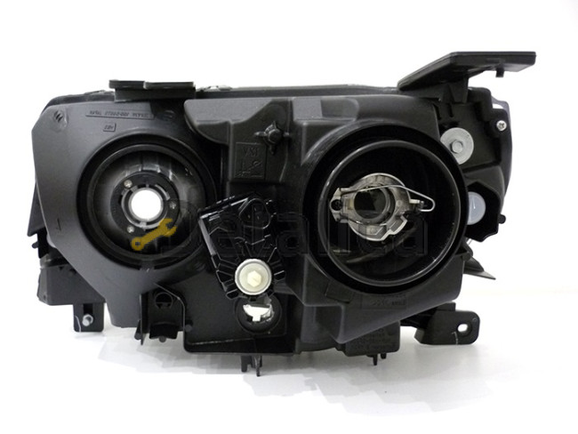 Фара правая для Сузуки Гранд Витара 5 дв оригинал