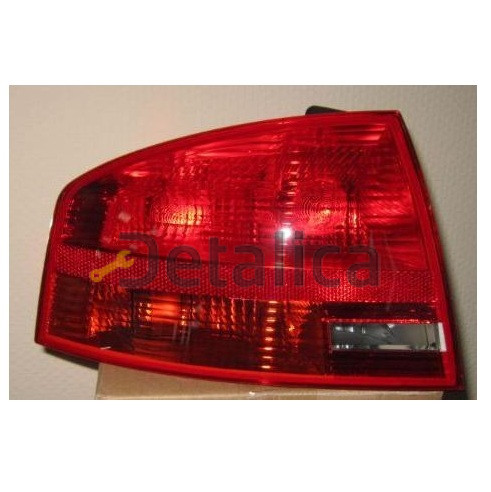 Фонарь задний внешний левый для Ауди А4 от 2005-2007 (Eagle Eyes)