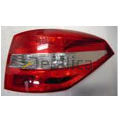 Фонарь задний внешний правый универсал красно-белый для Рено Лагуна