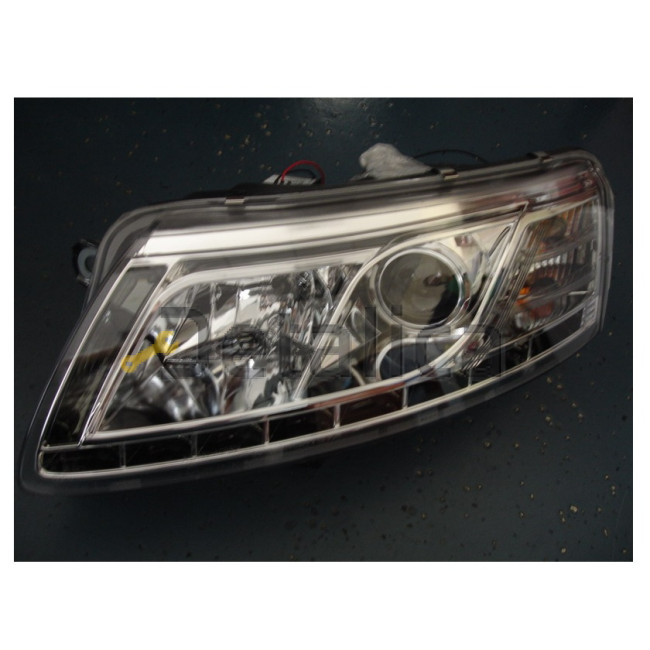 Фара левая+правая комплект с DRL  дневные ходовые огни  тюнинг ксенон линзованная внутри хром для Ауди А6 от 2004 - 2008 (Sonar)