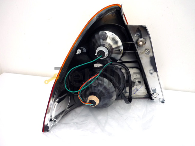 Фонарь задний правый для Сузуки Лиана седан