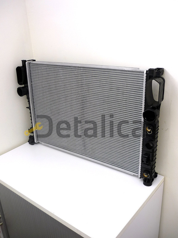 Радиатор охлаждения Мерседес W211 Sakura Индонезия