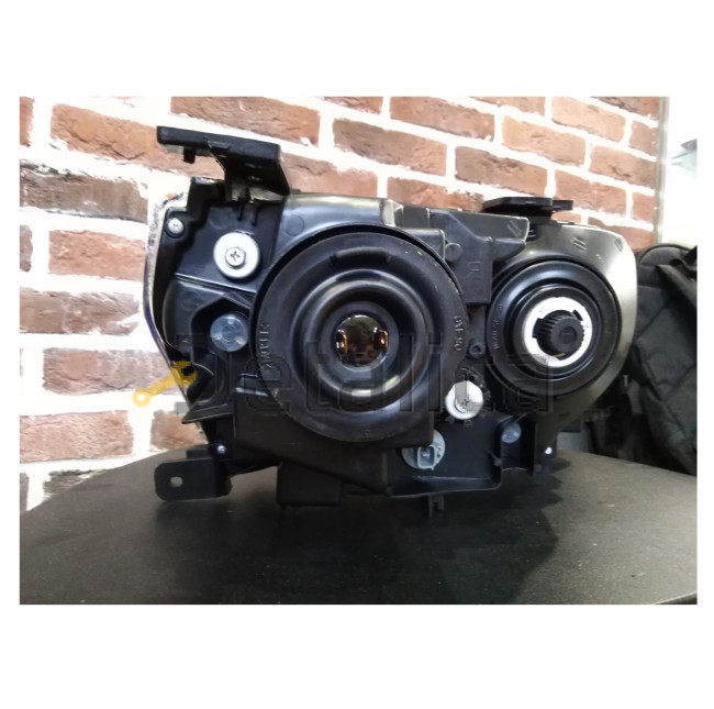 Фара левая для Сузуки Гранд Витара 5 дв Depo