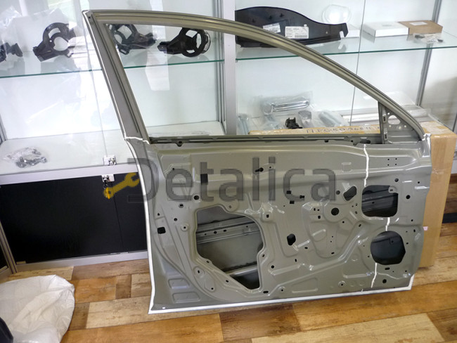 Дверь передняя левая для Ниссан Альмера G15 оригинал