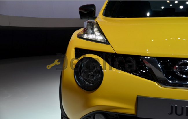 Решетка радиатора центральная под камеру для Ниссан Жук F15E от 2015 года рестайлинг Решетка радиатора центральная под камеру для Ниссан Жук F15E от 2015 года рестайлинг