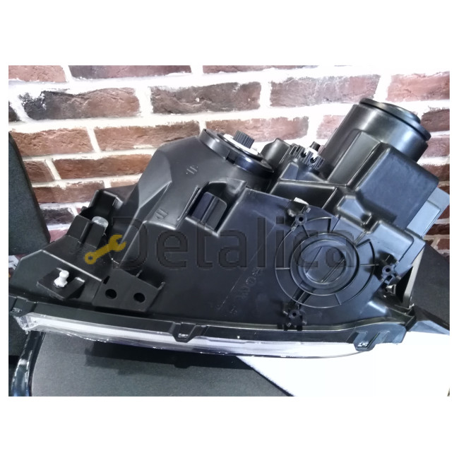 Фара правая для Сузуки Гранд Витара 5 дв Depo