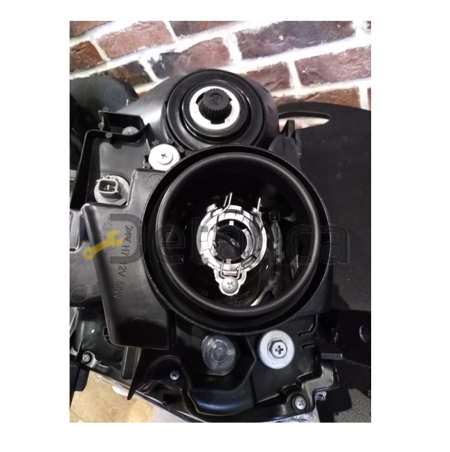 Фара правая для Сузуки Гранд Витара 5 дв Depo