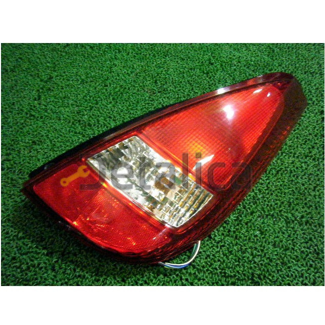 Фонарь задний правый для Сузуки Лиана хетчбэк оригинал красно-белый