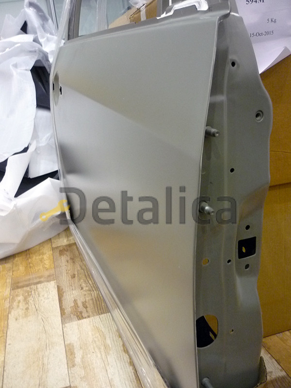 Дверь передняя правая для Ниссан Альмера G15 оригинал