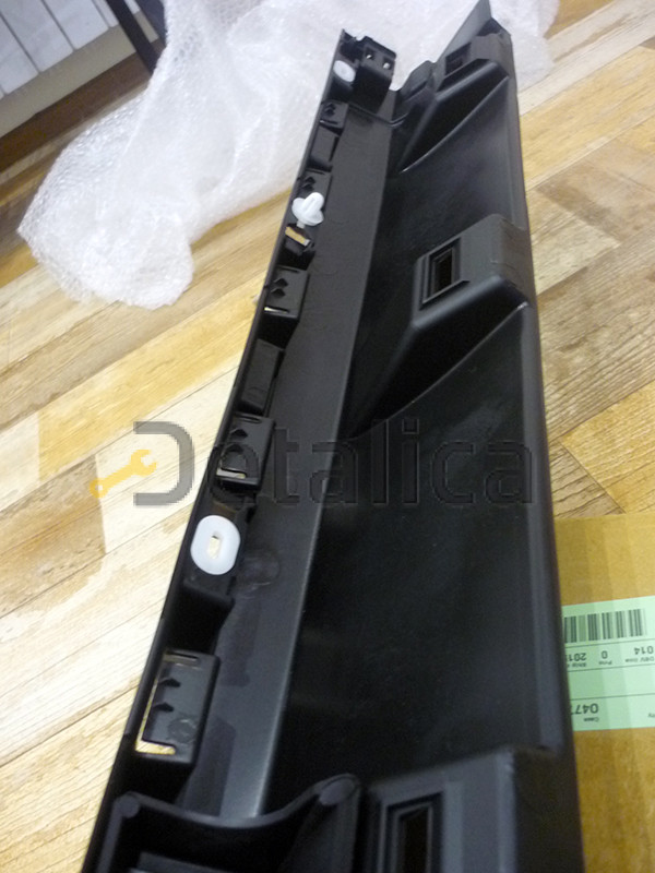 Порог пластиковый правый Ниссан Террано D10 оригинал