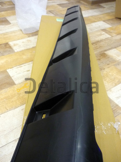 Порог пластиковый правый Ниссан Террано D10 оригинал