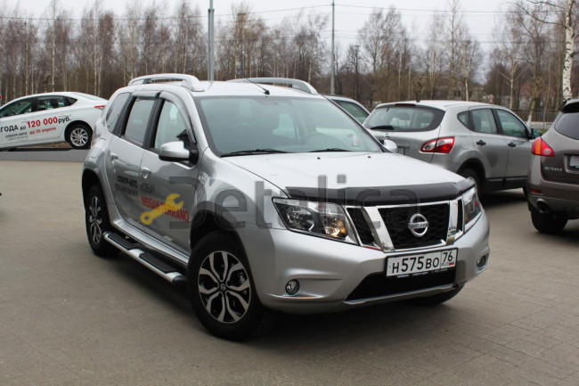 Дефлектор капота для Ниссан Террано D10 Дефлектор капота для Ниссан Террано D10