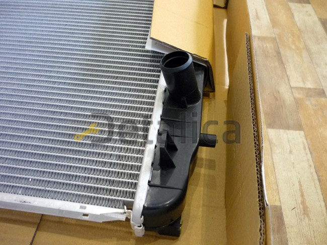 Радиатор охлаждения для Шевроле Эпика 2.5 2.0 Luzar