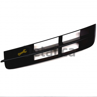 Решетка бампера переднего левая для Ауди Q7 от 2009 (Тайвань)