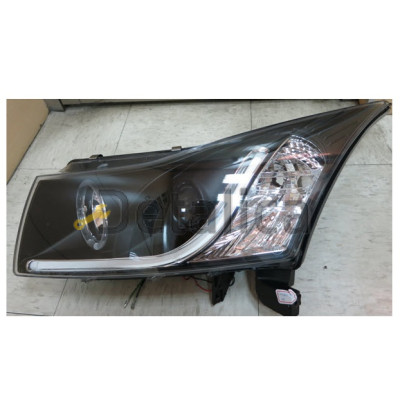 Фара левая+правая комплект тюнинг линзованная с светящимися секциями ободком SONAR внутри черная для Шевроле Круз