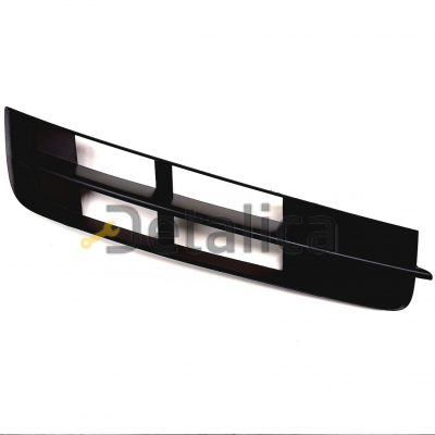 Решетка бампера переднего правая для Ауди Q7 от 2009 (Тайвань)