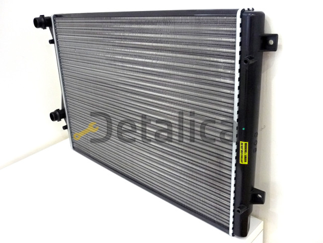 Радиатор охлаждения Фольксваген Пассат СС 1.4 и 2.0 TSI бензин