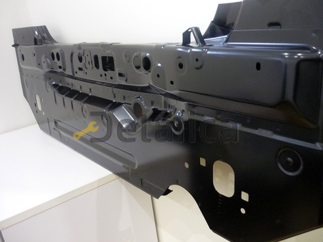 Задняя панель Ниссан Сентра оригинал