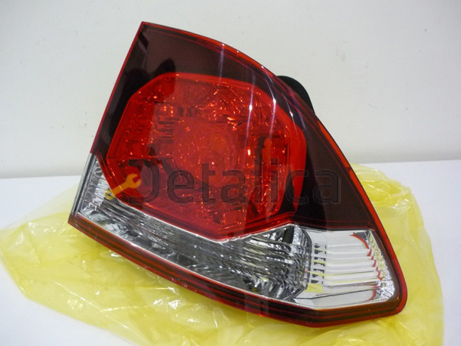 Фонарь задний внешний правый седан для Хонда Цивик 2009