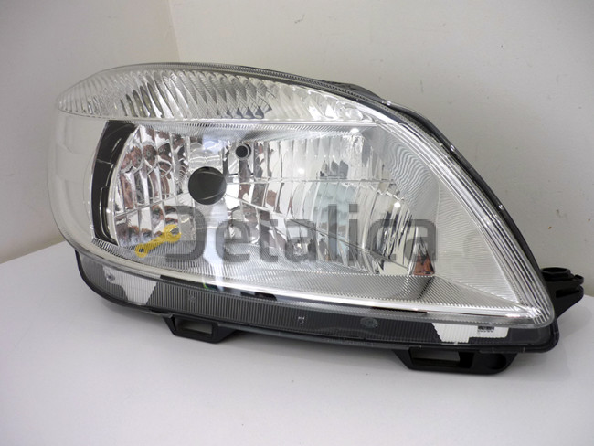 Фара правая для Шкода Фабия 2010-2015 Hella Germany