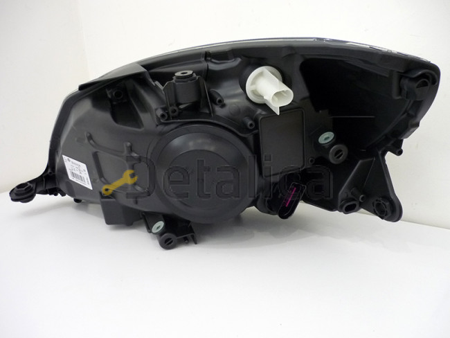 Фара правая для Шкода Фабия 2010-2015 Hella Germany