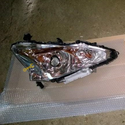 Фара правая для Ниссан Теана L33 ксенон оригинал