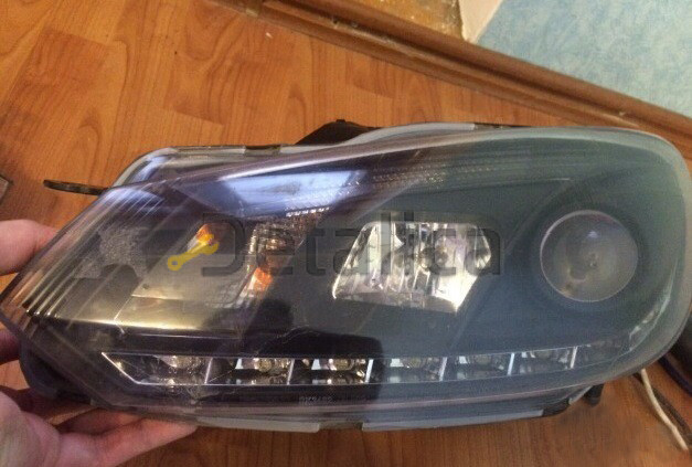 Фара тюнинг комплект линзованная с регуляторм мотора DRL дневные ходовые огни внутри черная для Фольксваген Гольф 6 от 2009 (Devil Eyes)