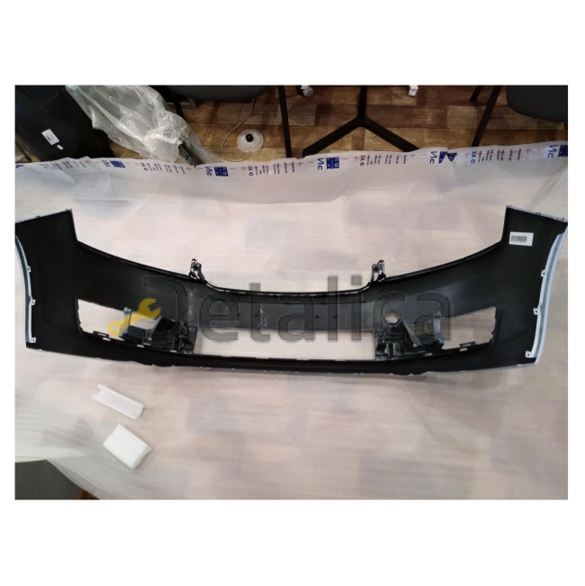 Бампер передний Шкода Рапид оригинал