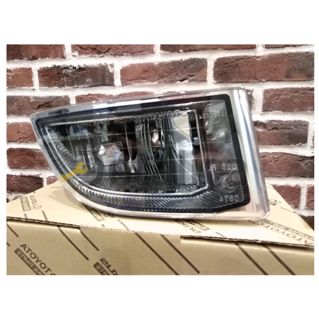 Фара противотуманная правая оригинал для Тойота Прадо 120