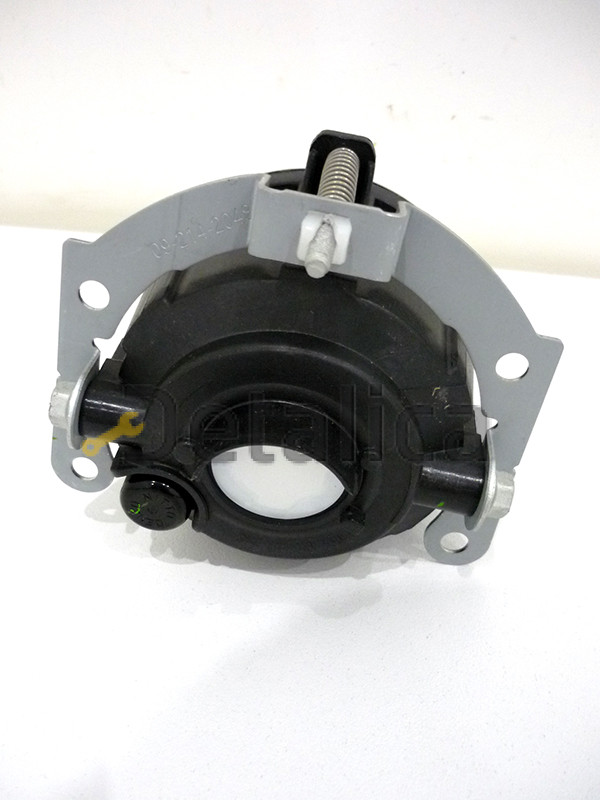 Фара противотуманная левая=правая Митсубиси L200 Depo