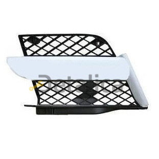 Решетка радиатора левая Митсубиси Аутлендер 2003-2007 Тайвань