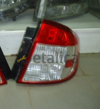 Фонарь задний правый для Сузуки СХ4 седан оригинальный