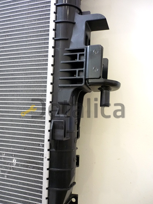 Радиатор охлаждения для Ниссан Патрол Y62 оригинал