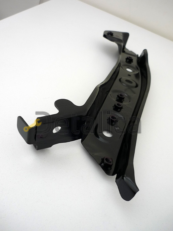 Планка передней панели верхняя правая Ниссан Сентра Б17