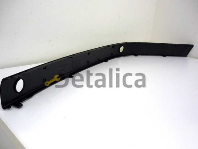 Молдинг бампера передний правый с отверстием под парктроник для BMW E65