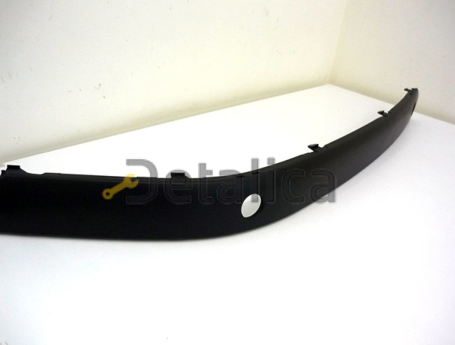 Молдинг бампера передний правый с отверстием под парктроник для BMW E65