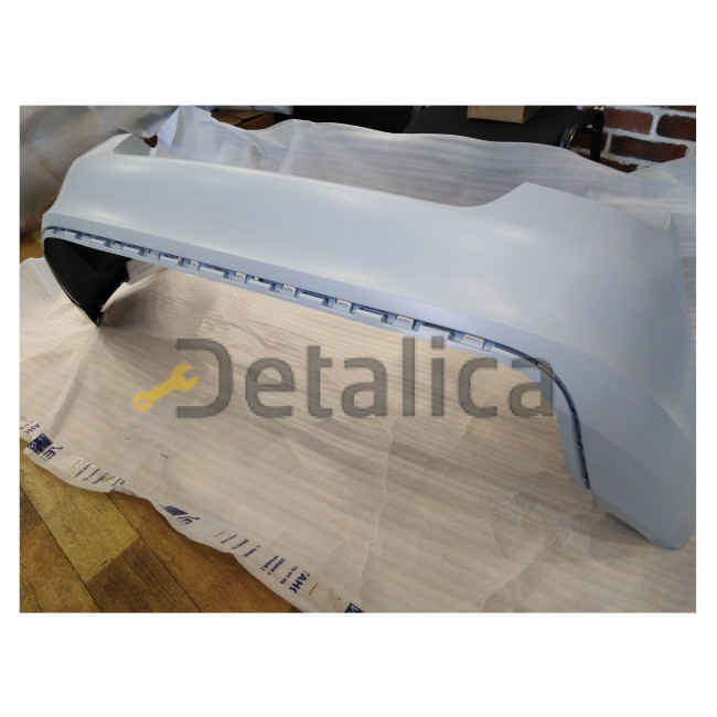 Задний бампер для Шкода Рапид оригинал