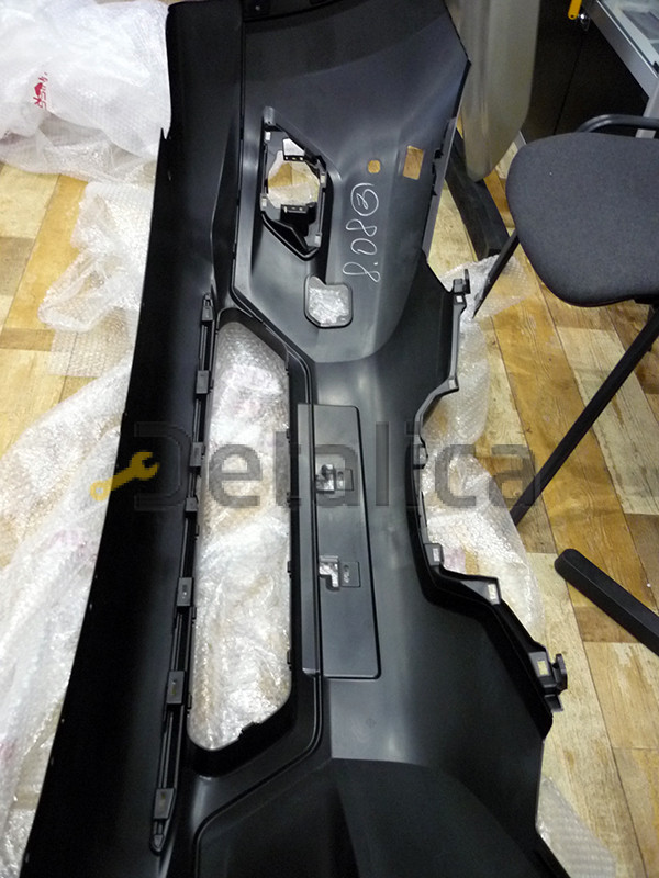 Бампер передний для Ниссан Х-Трейл Т32 оригинал под парктроники 4 шт , под омыватели фар 