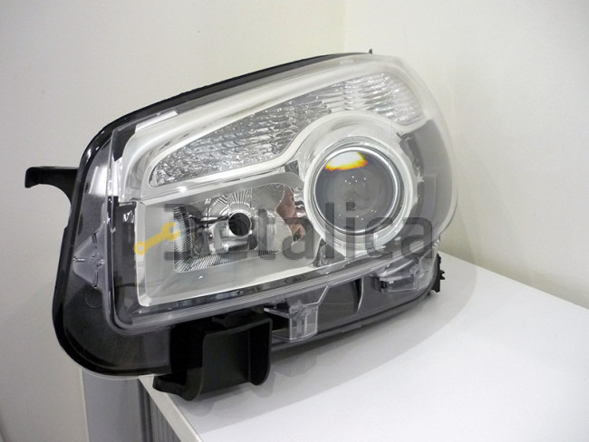 Фара левая линзованная для Ниссан Кашкай J10 рестайлинг ксенон