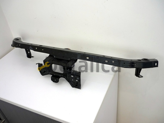 Передняя панель центральная часть Ниссан Сентра Б17