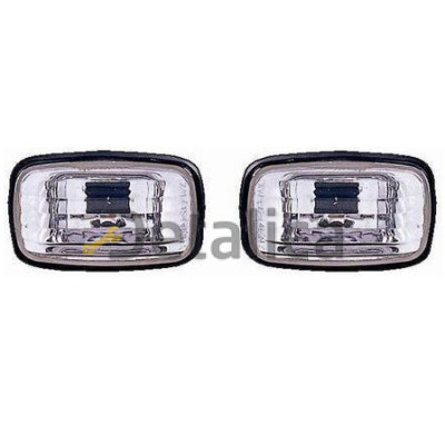 Повторители поворота в крыло комплект для Тойота Лэнд Крузер 100