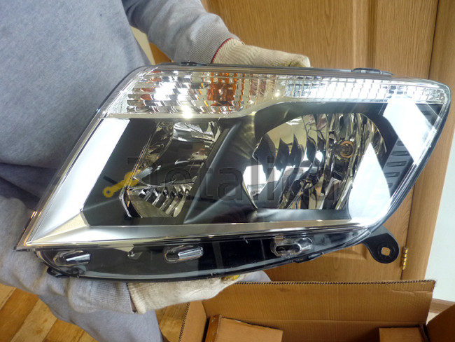 Фара левая для Ниссан Террано D10 оригинал