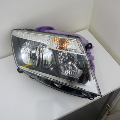 Фара правая для Ниссан Террано D10 оригинал