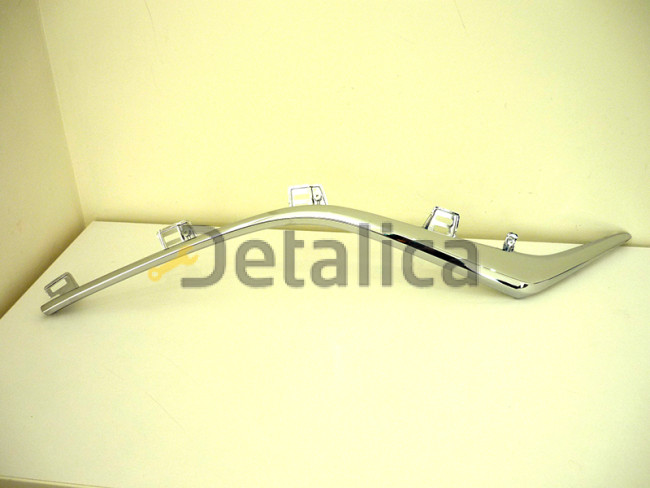 Молдинг решетки радиатора правый хромированный для мазда 3 от 2013