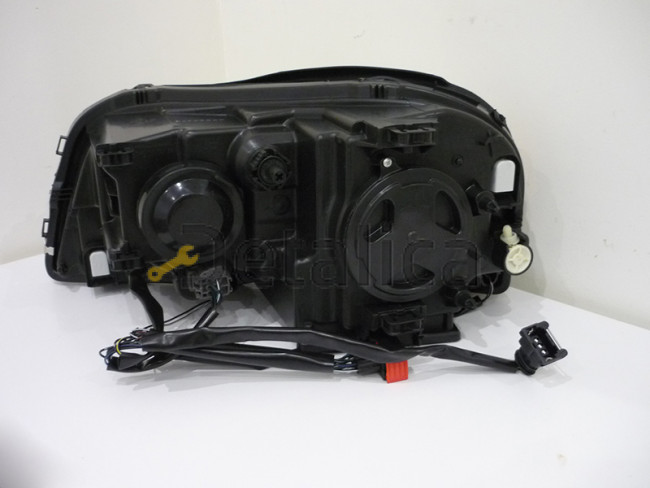 Фара правая для Вольво XC90 внутри чёрная