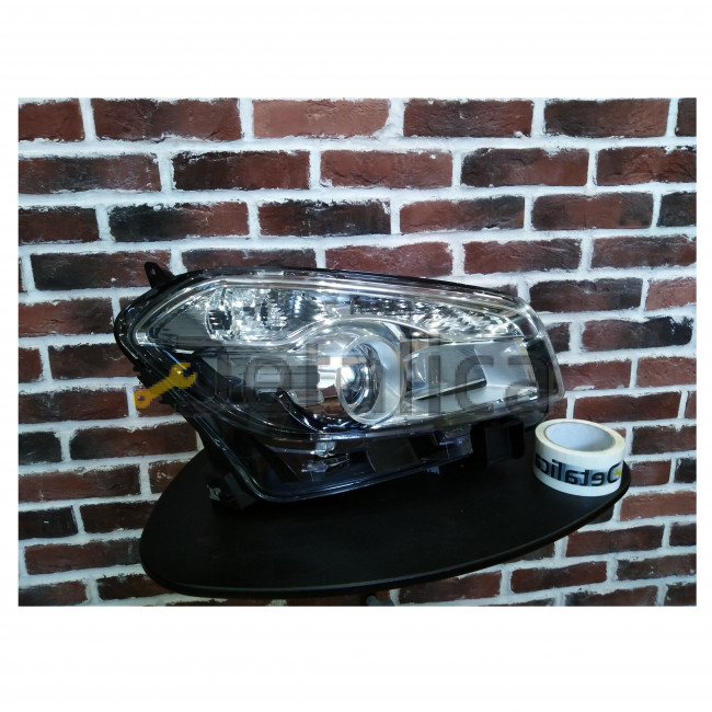 Фара правая линзованная для Ниссан Кашкай J10 рестайлинг