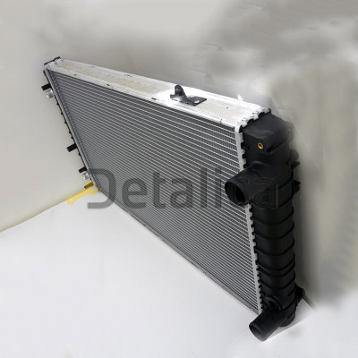 Радиатор охлаждения для Audi A8 3.8-4.2 Termal сосок снизу